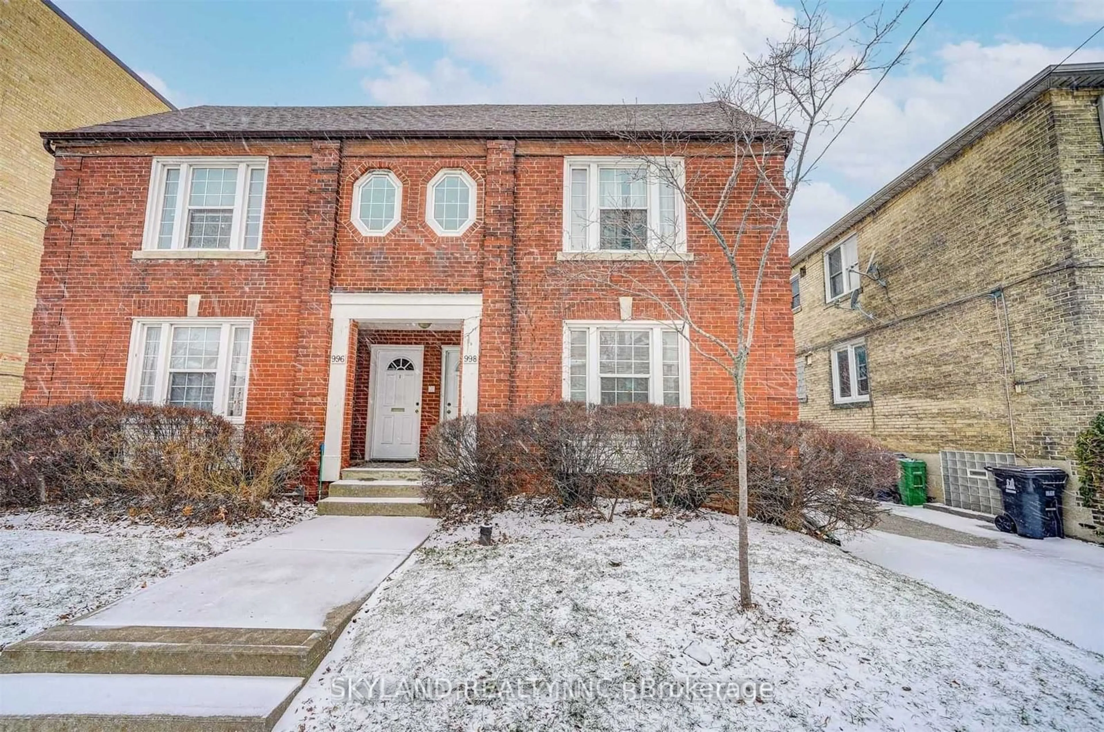 Home with brick exterior material, street for 996-998 Avenue Rd, Toronto Ontario M5P 2K8