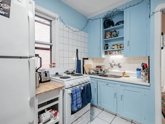 Additional property image - 92 Lowther Ave