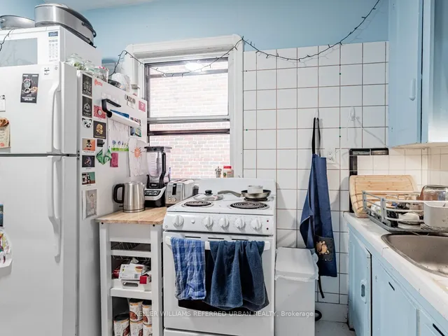 Additional property image - 92 Lowther Ave