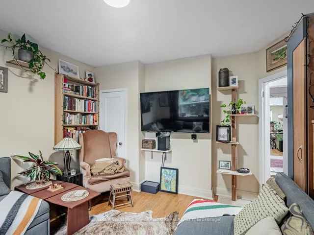 Additional property image - 92 Lowther Ave