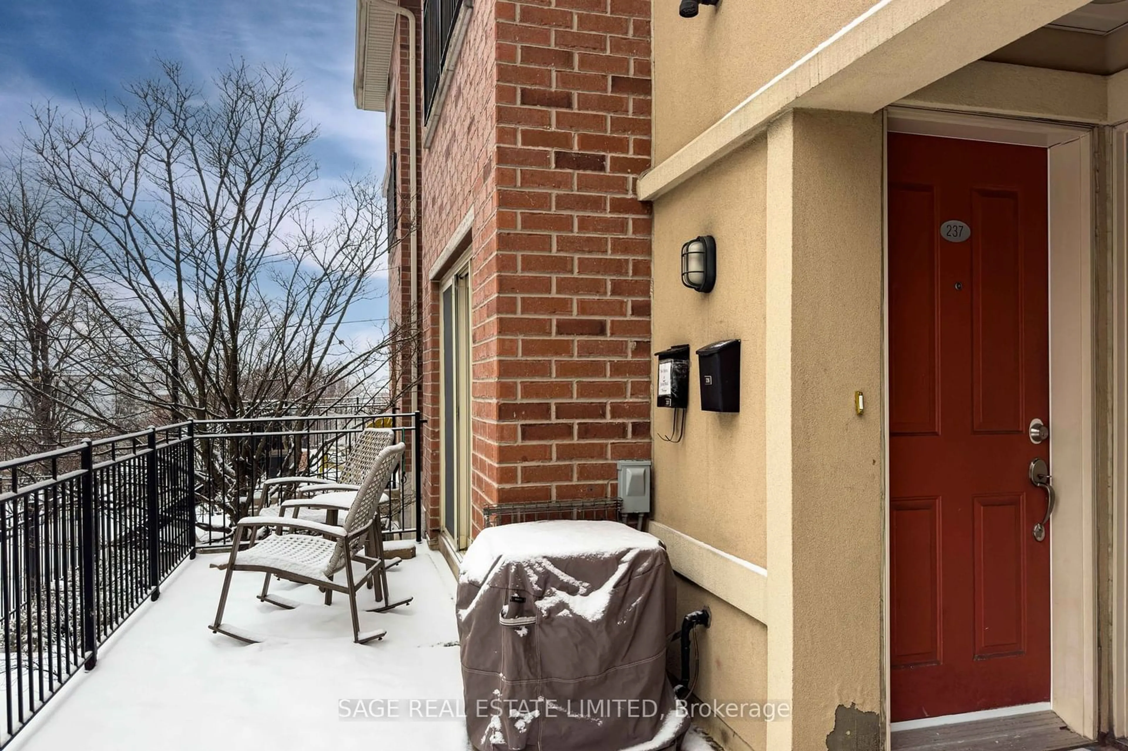 Unknown for 1837 Eglinton Ave #237, Toronto Ontario M4A 2Y4