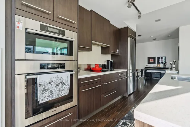 Additional property image - 80 John St Unit 3111