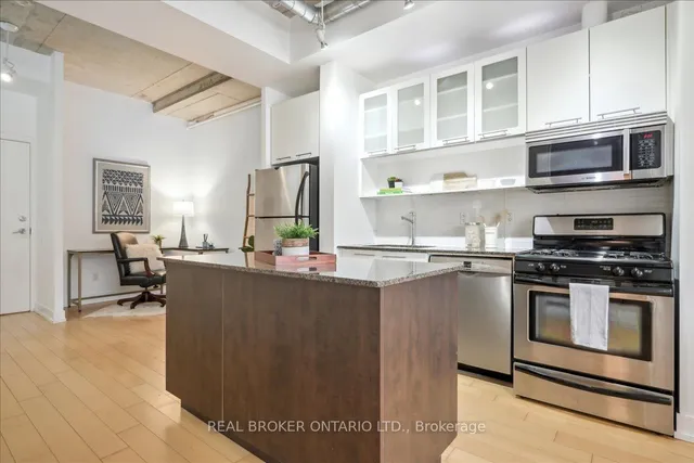 Additional property image - 66 Portland St Unit 211