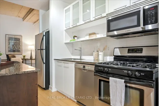 Additional property image - 66 Portland St Unit 211