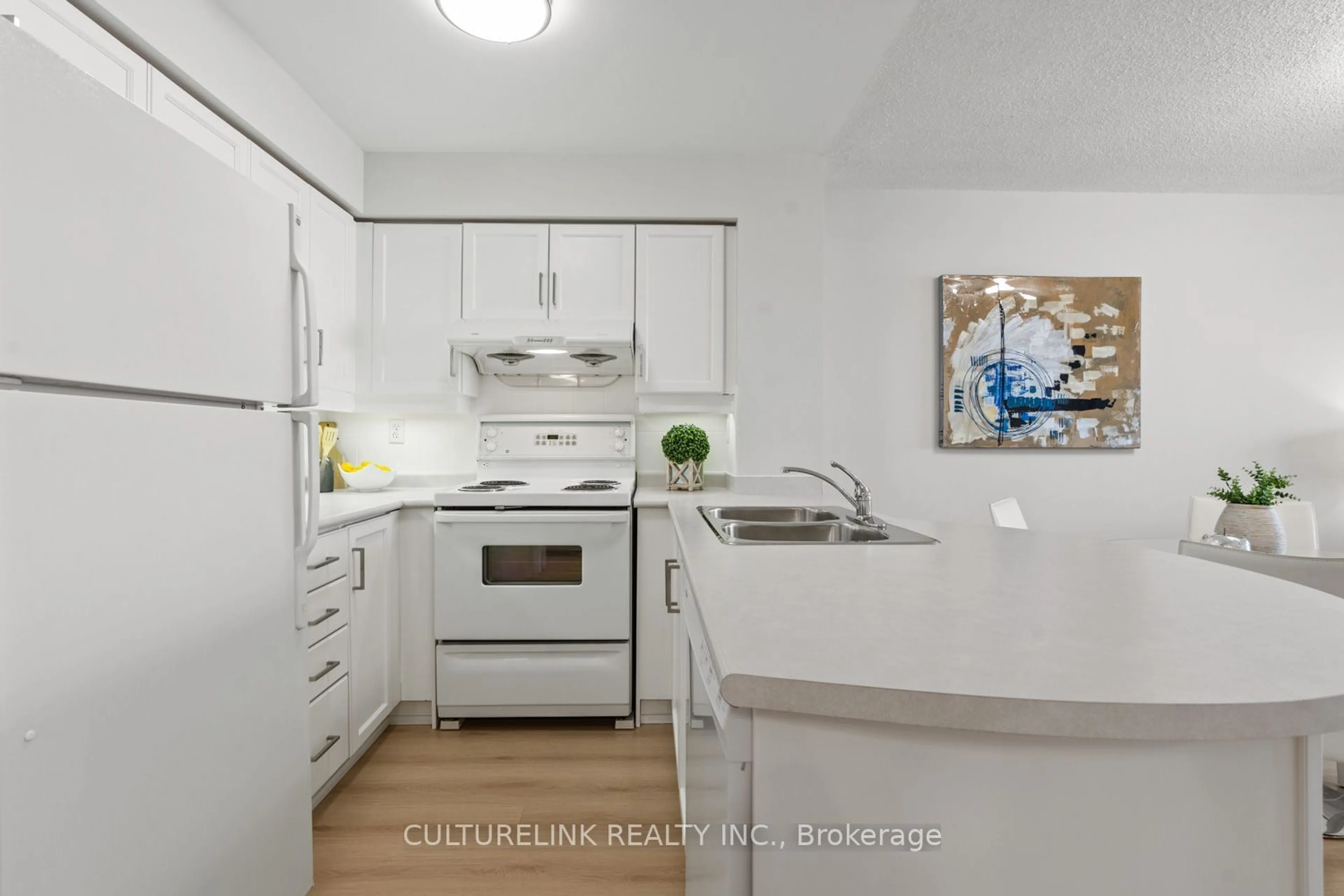 Standard kitchen, unknown for 2 Rean Dr #1103, Toronto Ontario M2K 3B8