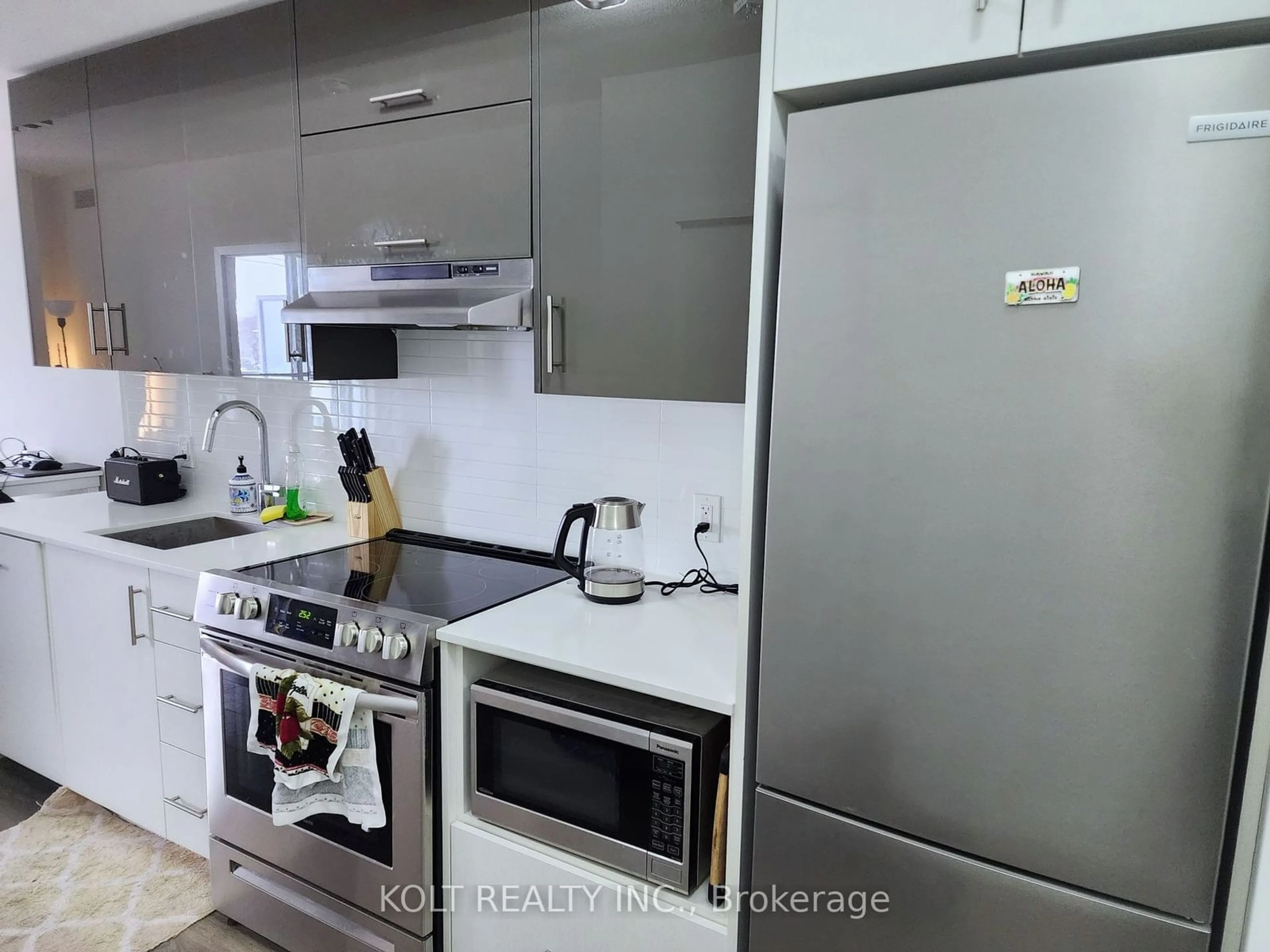 Standard kitchen, unknown for 188 Fairview Mall Dr #217, Toronto Ontario M2J 0H7