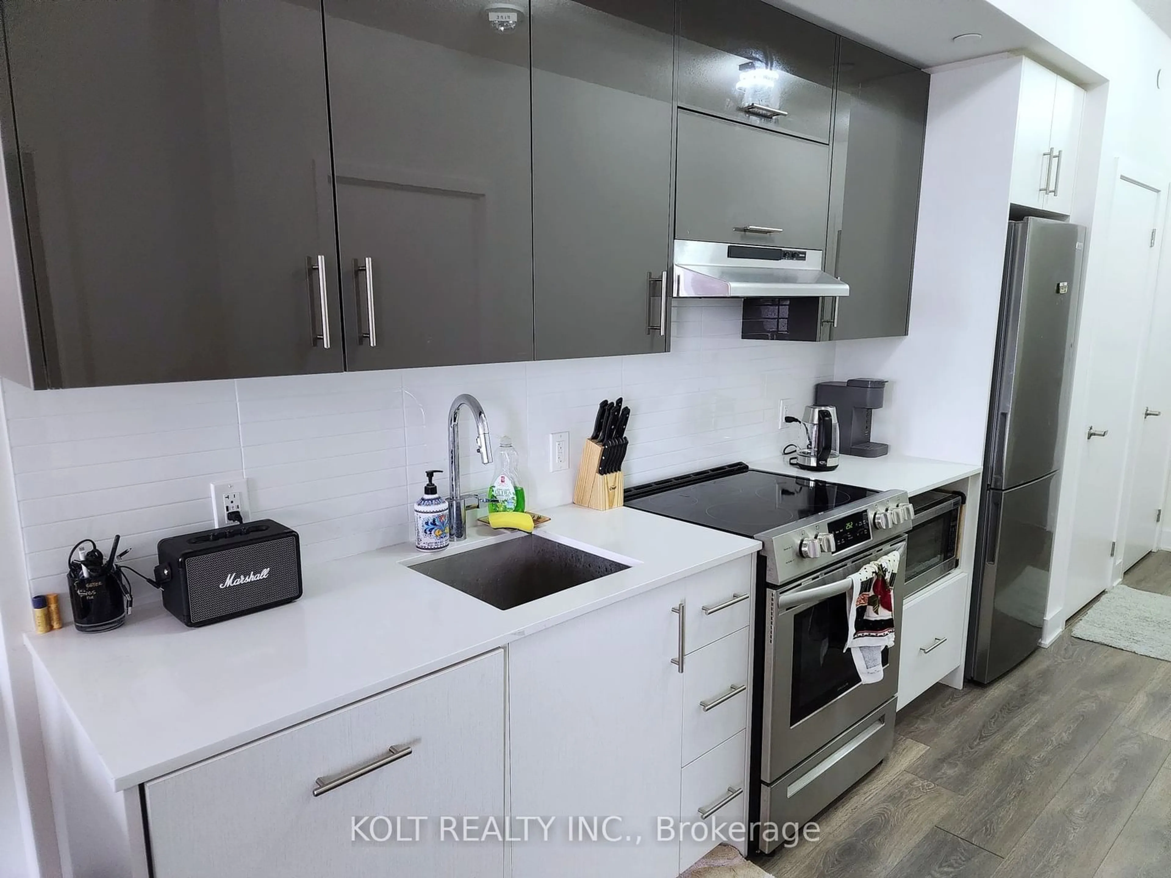 Standard kitchen, unknown for 188 Fairview Mall Dr #217, Toronto Ontario M2J 0H7