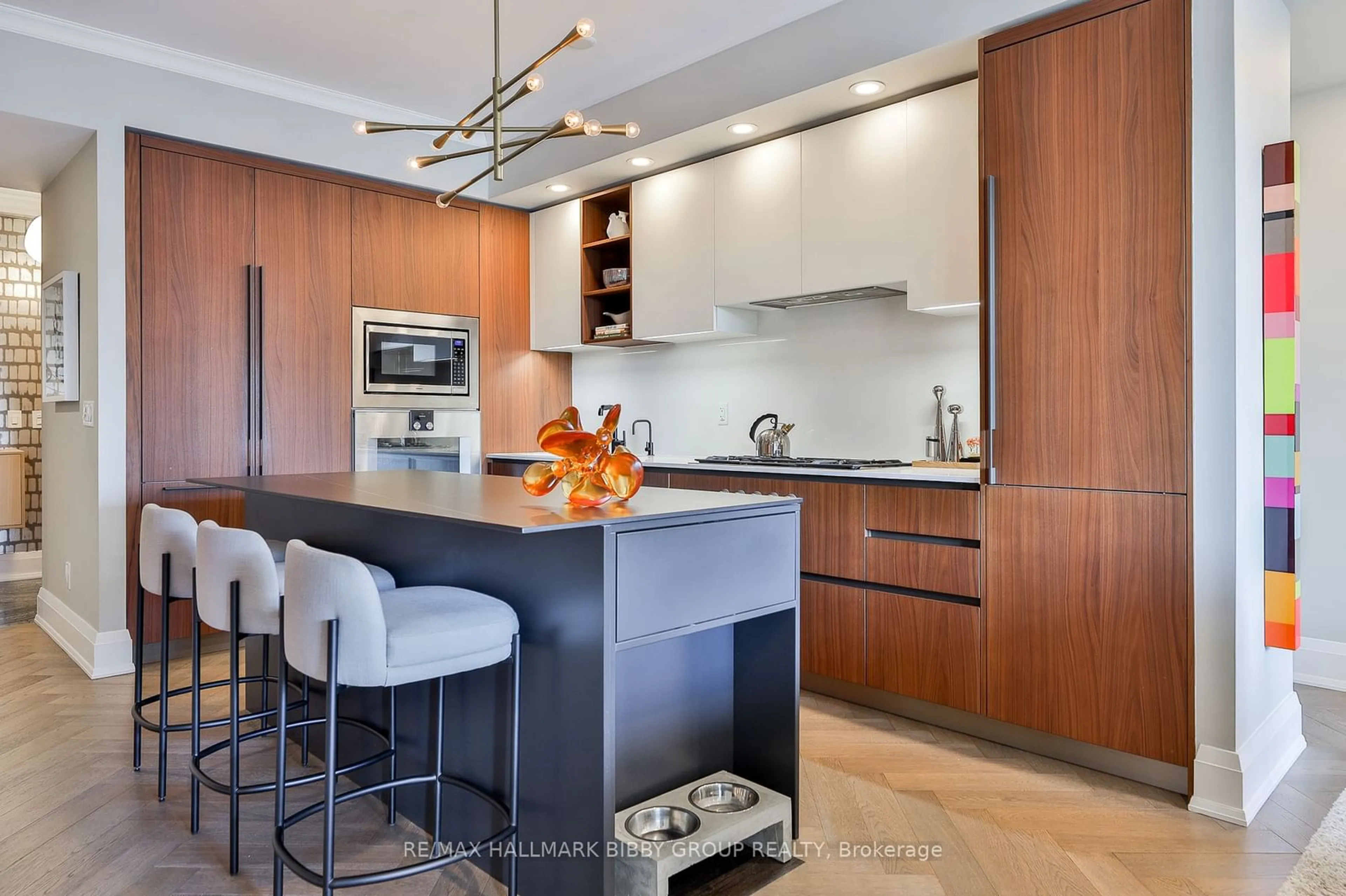 Contemporary kitchen, unknown for 128 Pears Ave #501, Toronto Ontario M5R 0A9