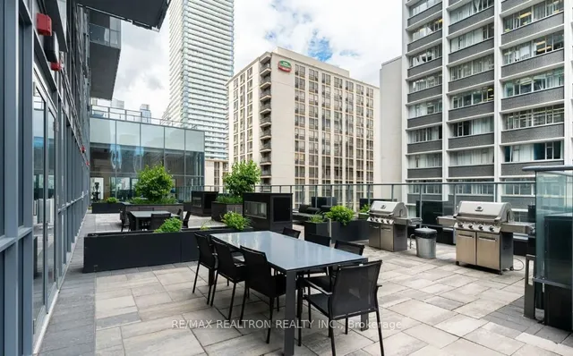 Additional property image - 7 Grenville St Unit 1909
