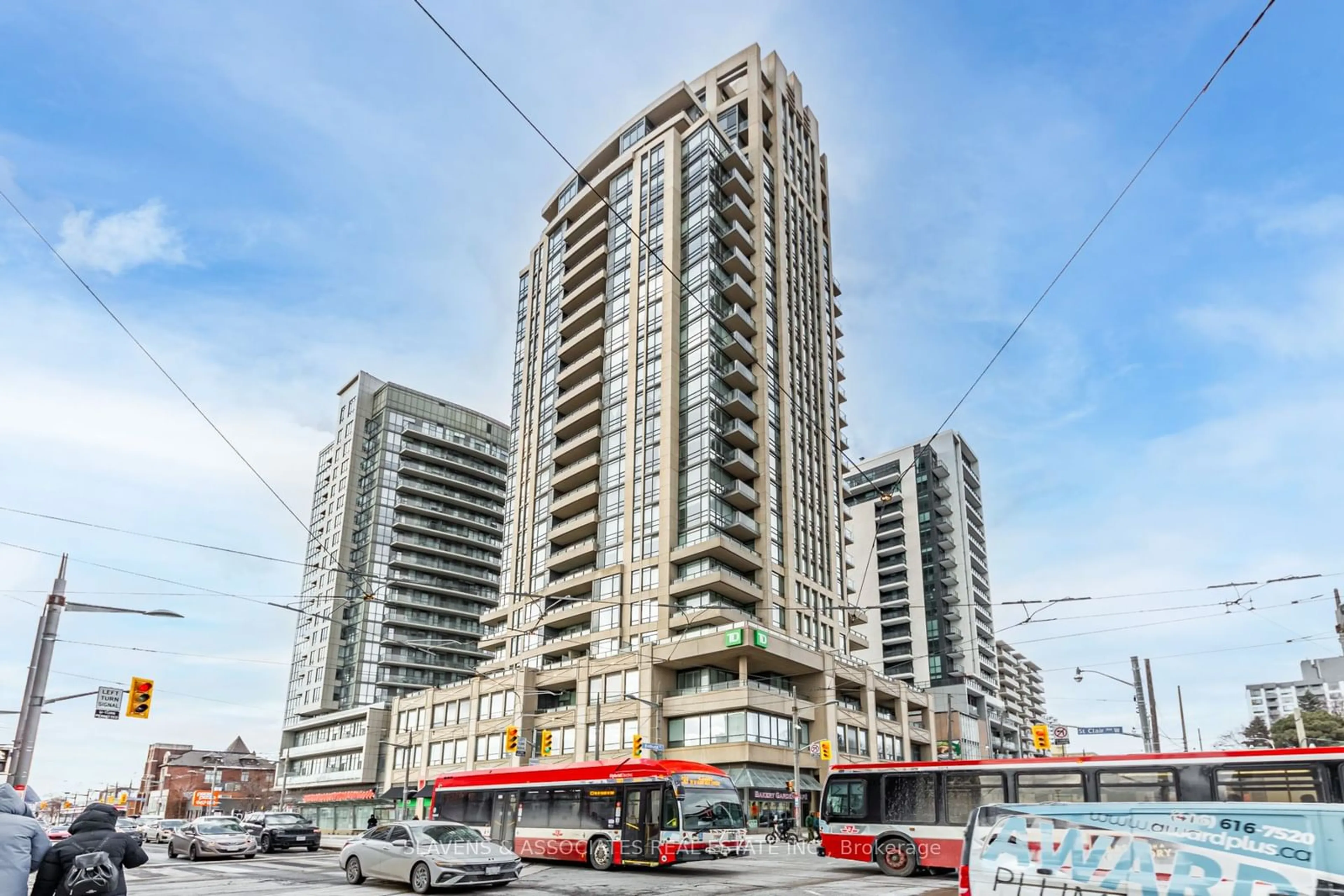 Balcony in the apartment, unknown for 500 St Clair Ave #1607, Toronto Ontario M6C 1A8