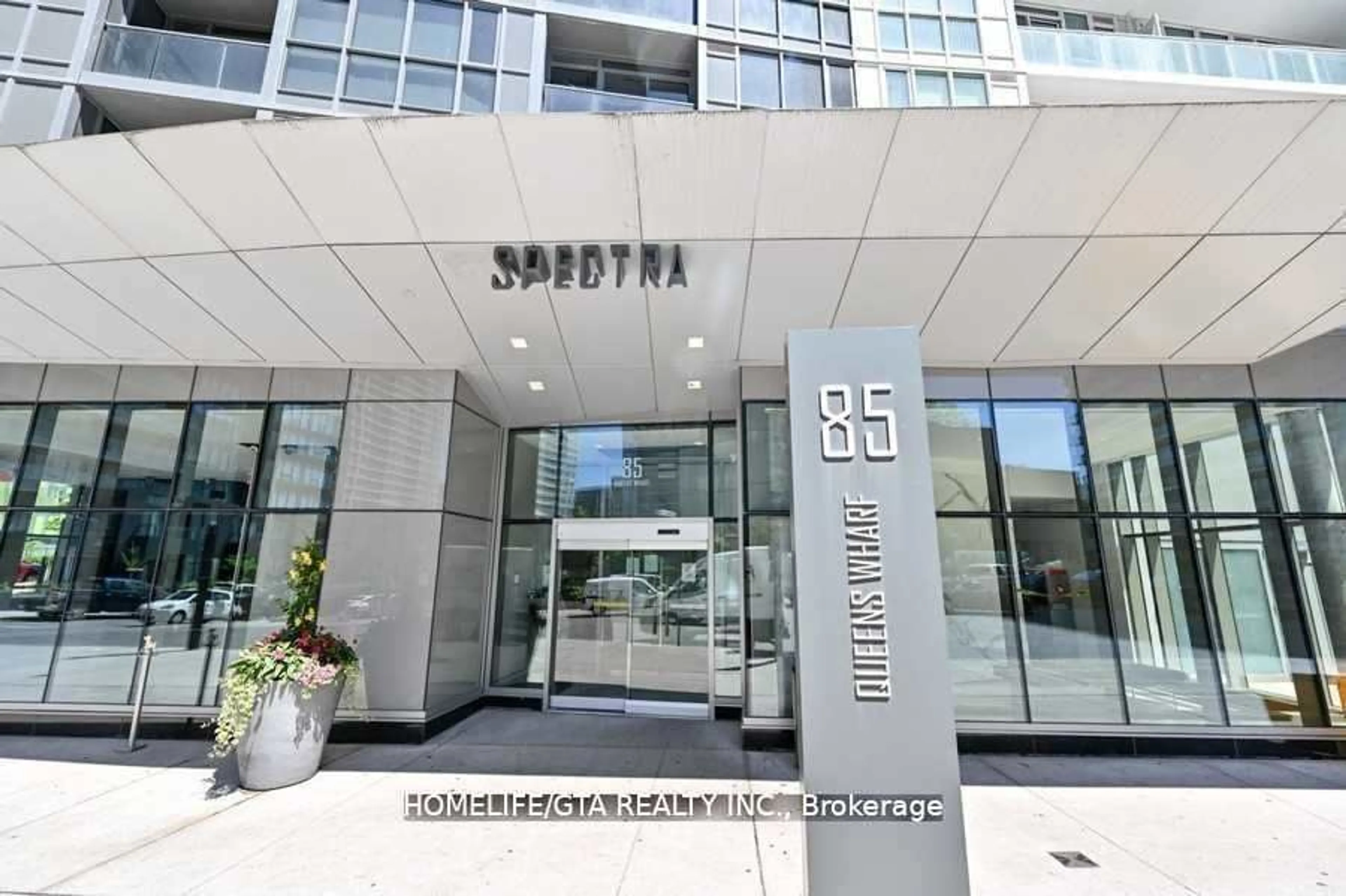 Indoor foyer for 85 Queens Wharf Rd #2811, Toronto Ontario M5V 0J9