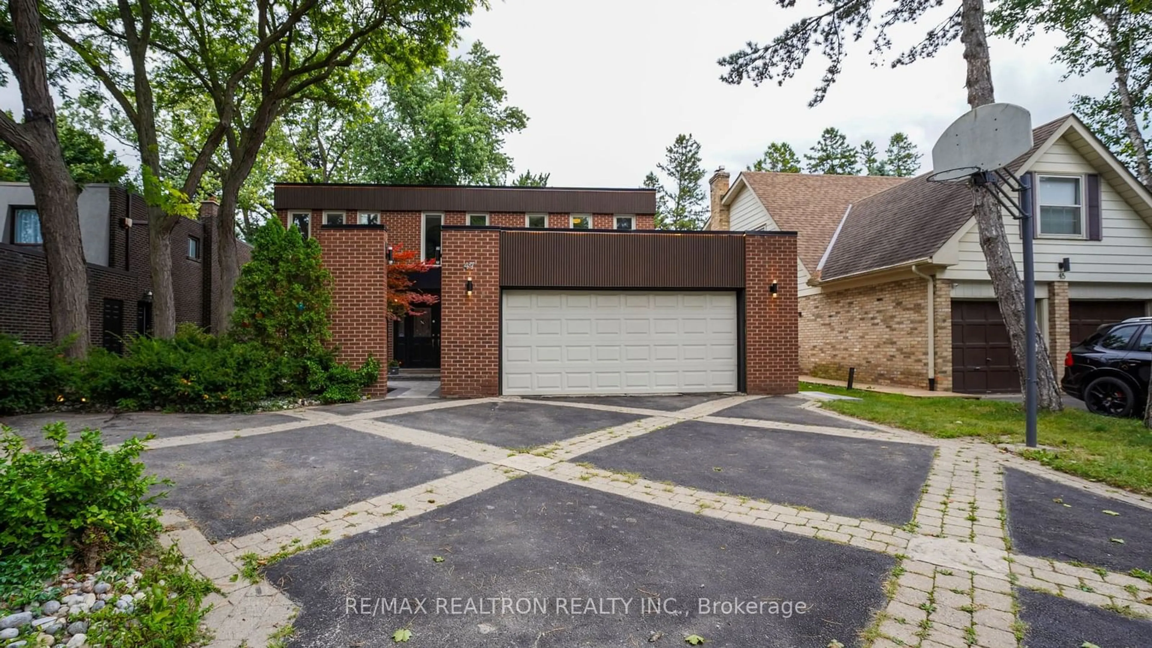 Home with brick exterior material, street for 47 Robinter Dr, Toronto Ontario M2M 3R4