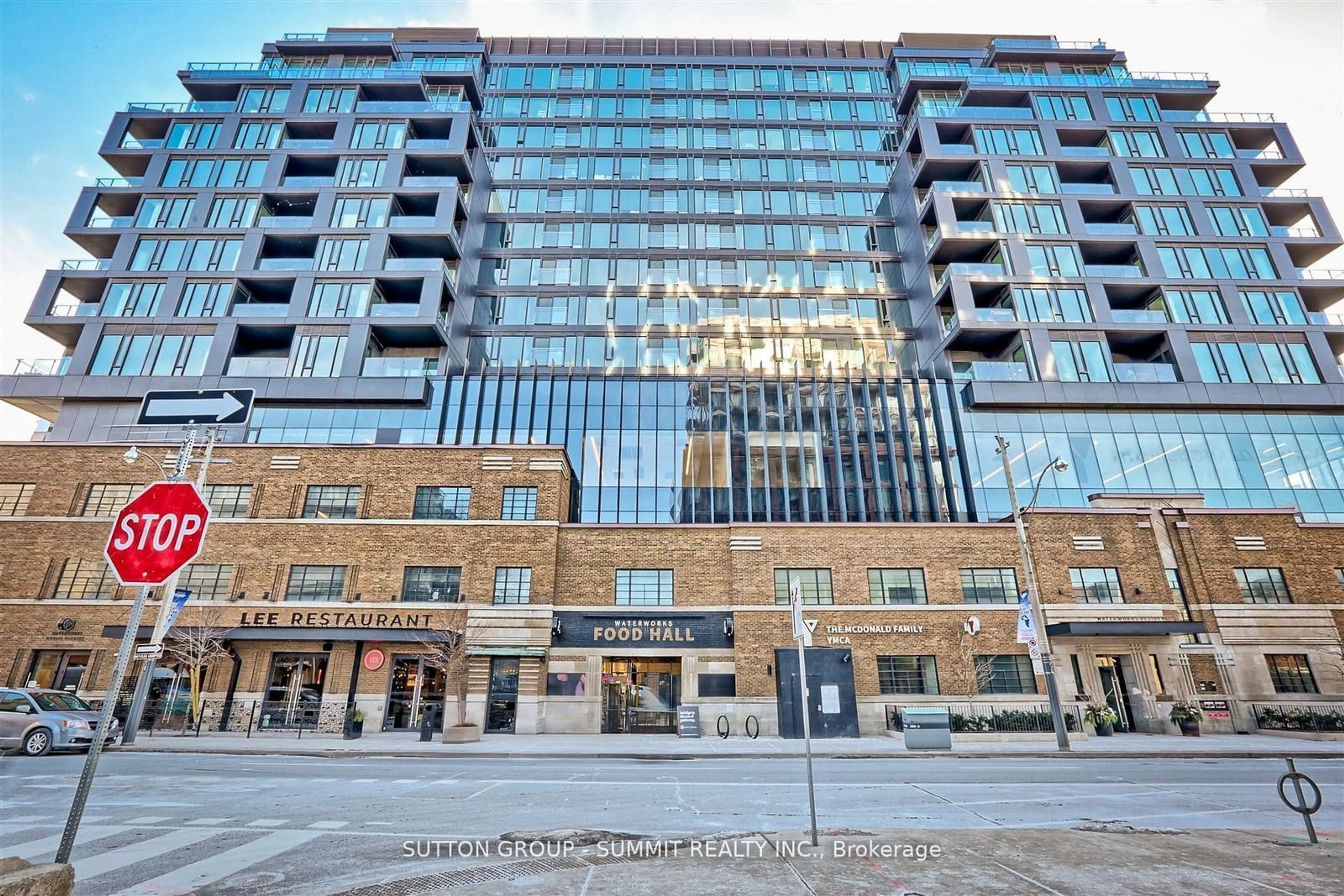 Indoor foyer for 505 RICHMOND St #922, Toronto Ontario M5V 0P4