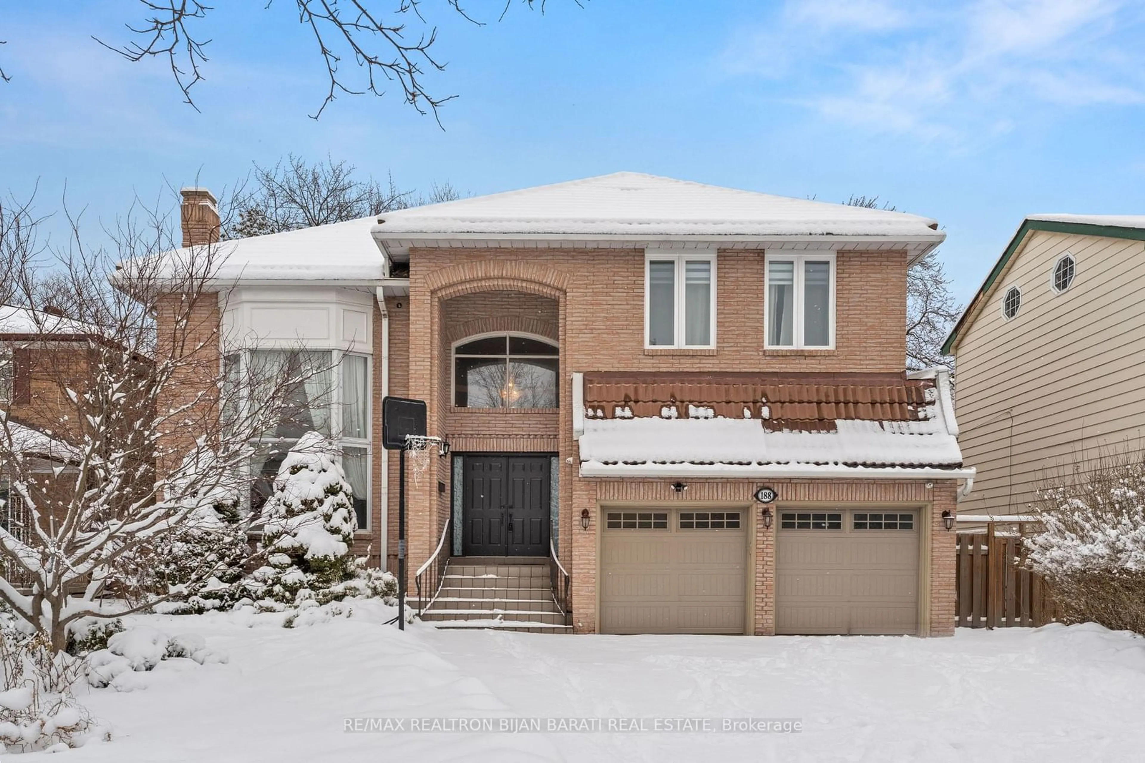 Home with brick exterior material, street for 188 Parkview Ave, Toronto Ontario M2N 3Y8