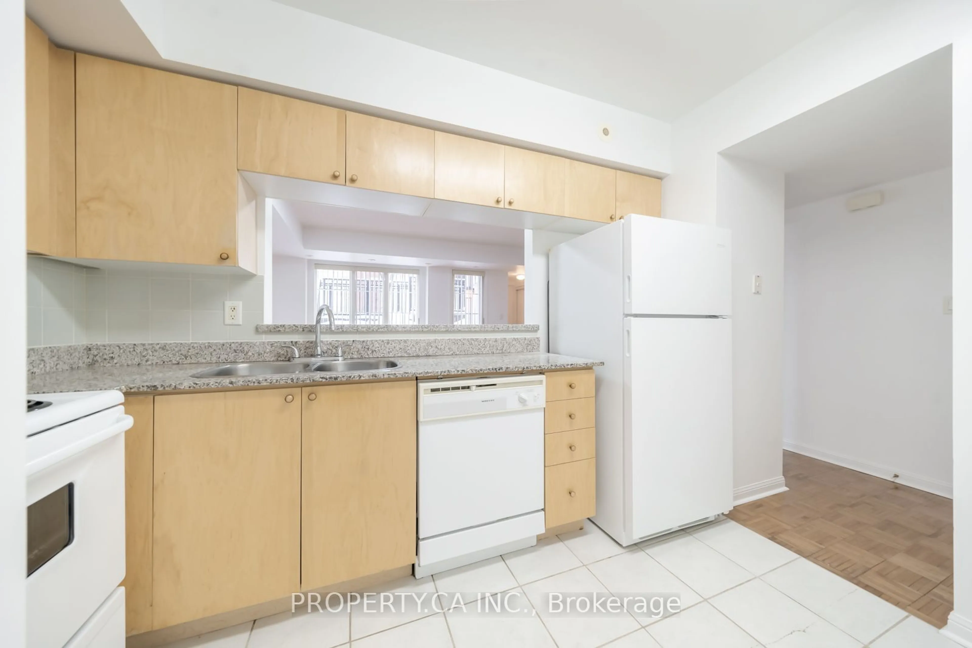 Standard kitchen, unknown for 3 Everson Dr #506, Toronto Ontario M2N 7C2