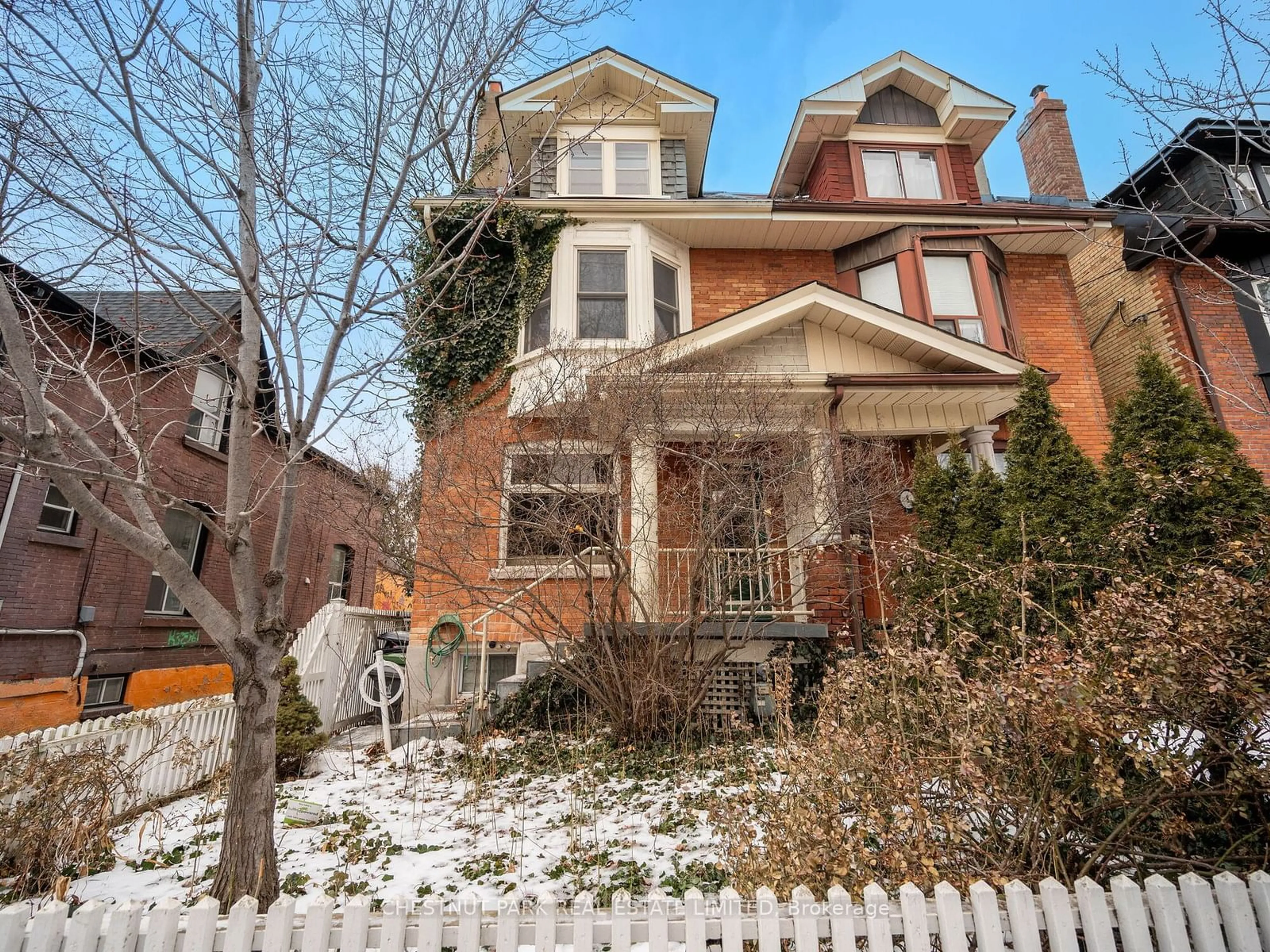 Home with brick exterior material, street for 10 London St, Toronto Ontario M6G 1M9