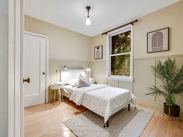 Additional property image - 10 London St