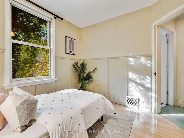 Additional property image - 10 London St