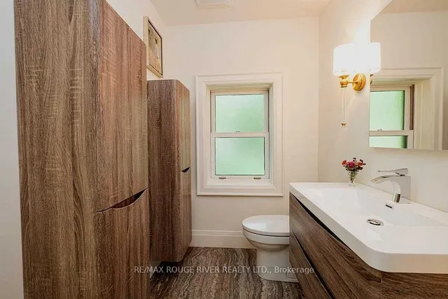 Additional property image - 11 Donwoods Dr