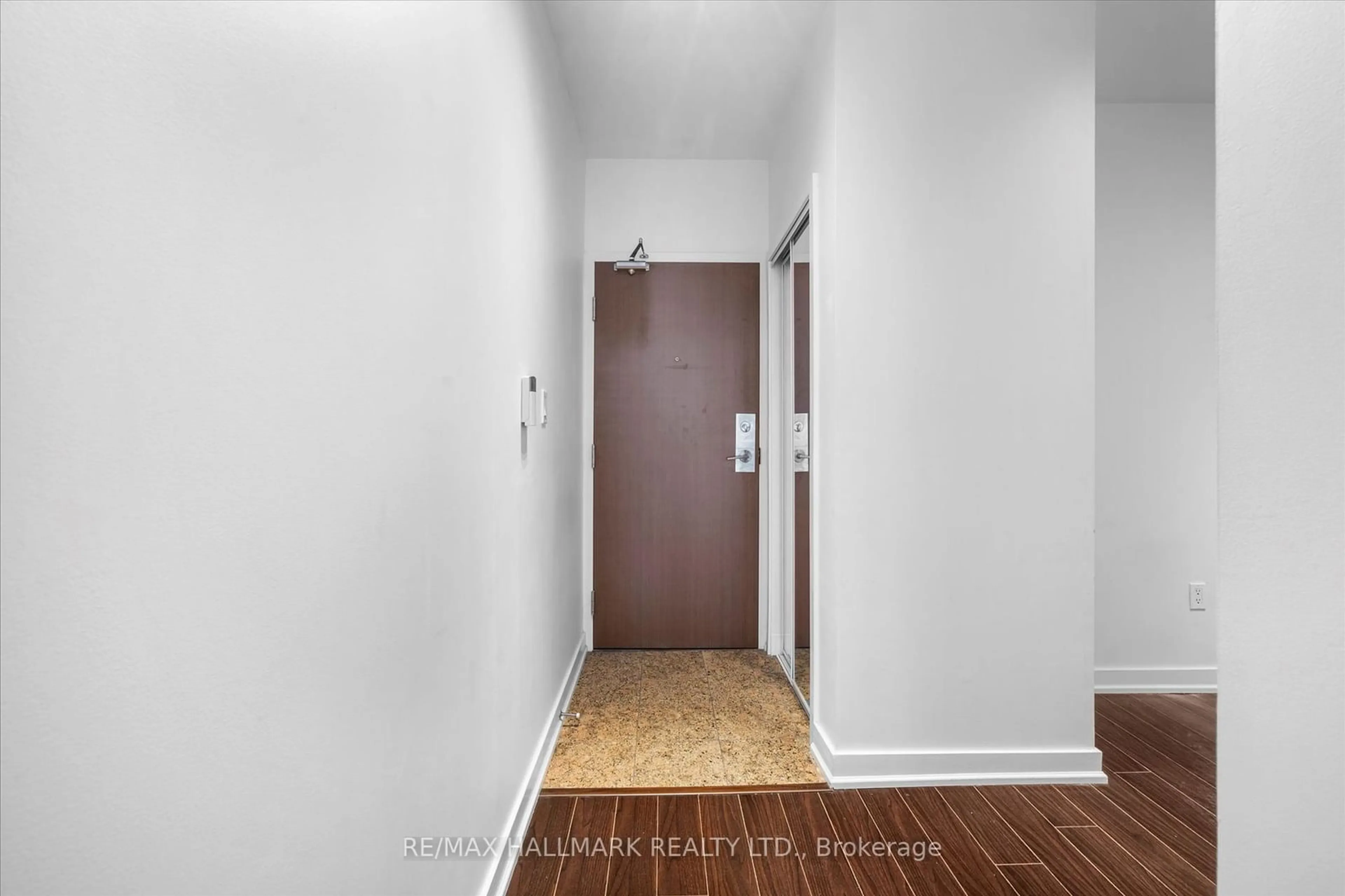 Indoor entryway for 35 Mariner Terr #3802, Toronto Ontario M5V 3V9