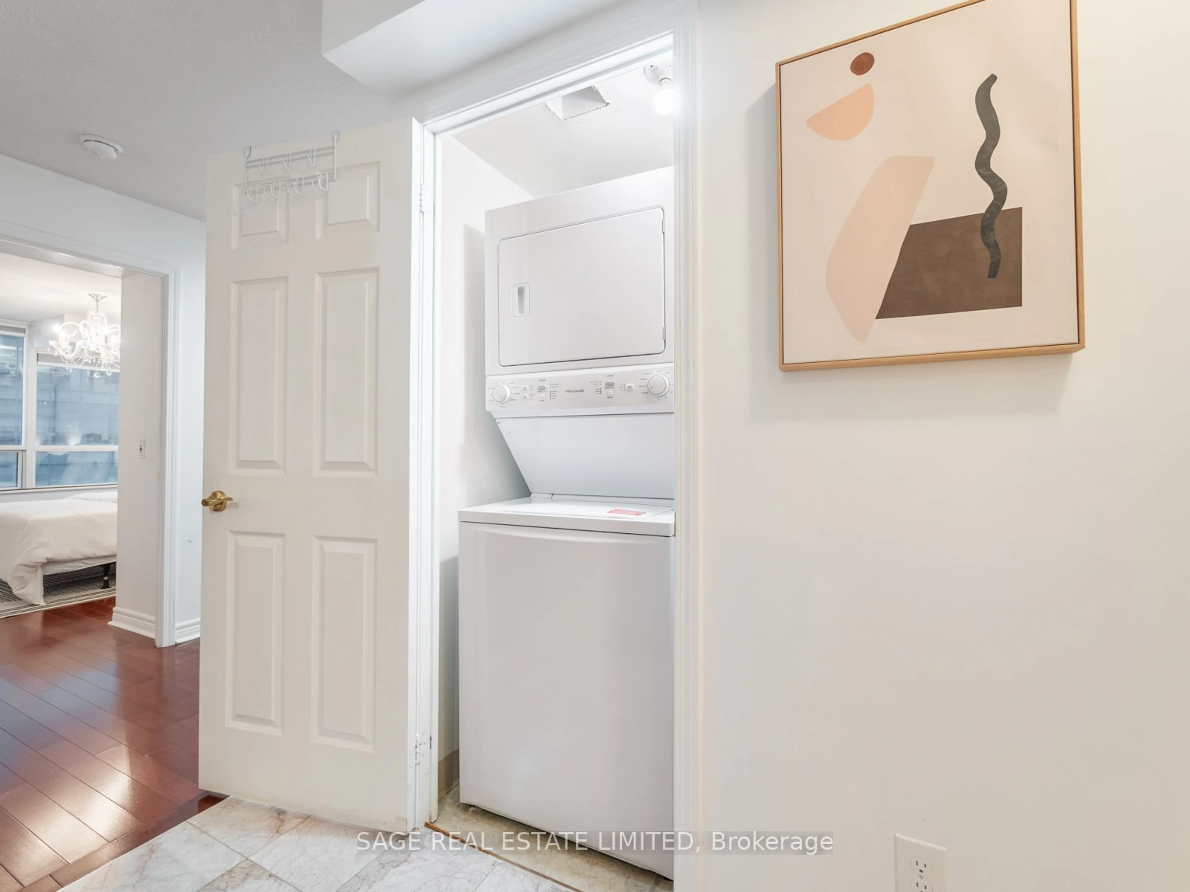 Laundry room for 30 Grand Trunk Cres #1705, Toronto Ontario M5J 3A4