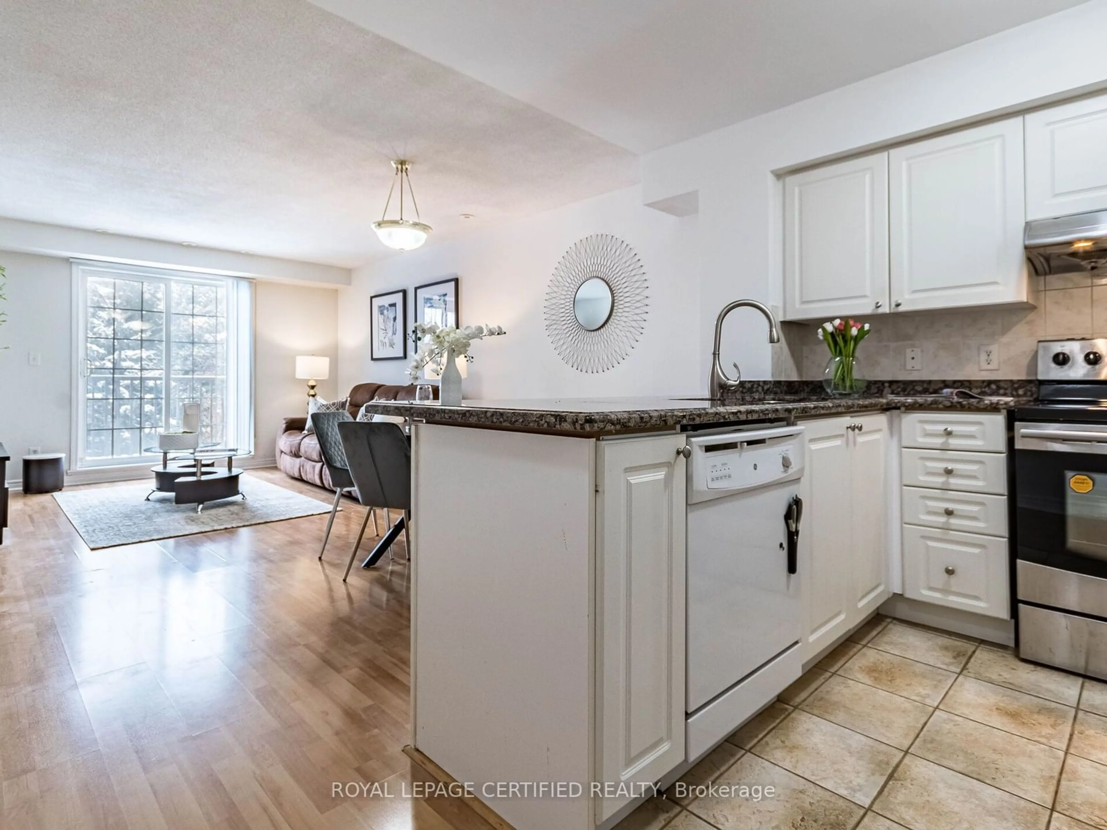 Open concept kitchen, ceramic/tile floor for 55 Cedarcroft Blvd #6, Toronto Ontario M2R 3Y1