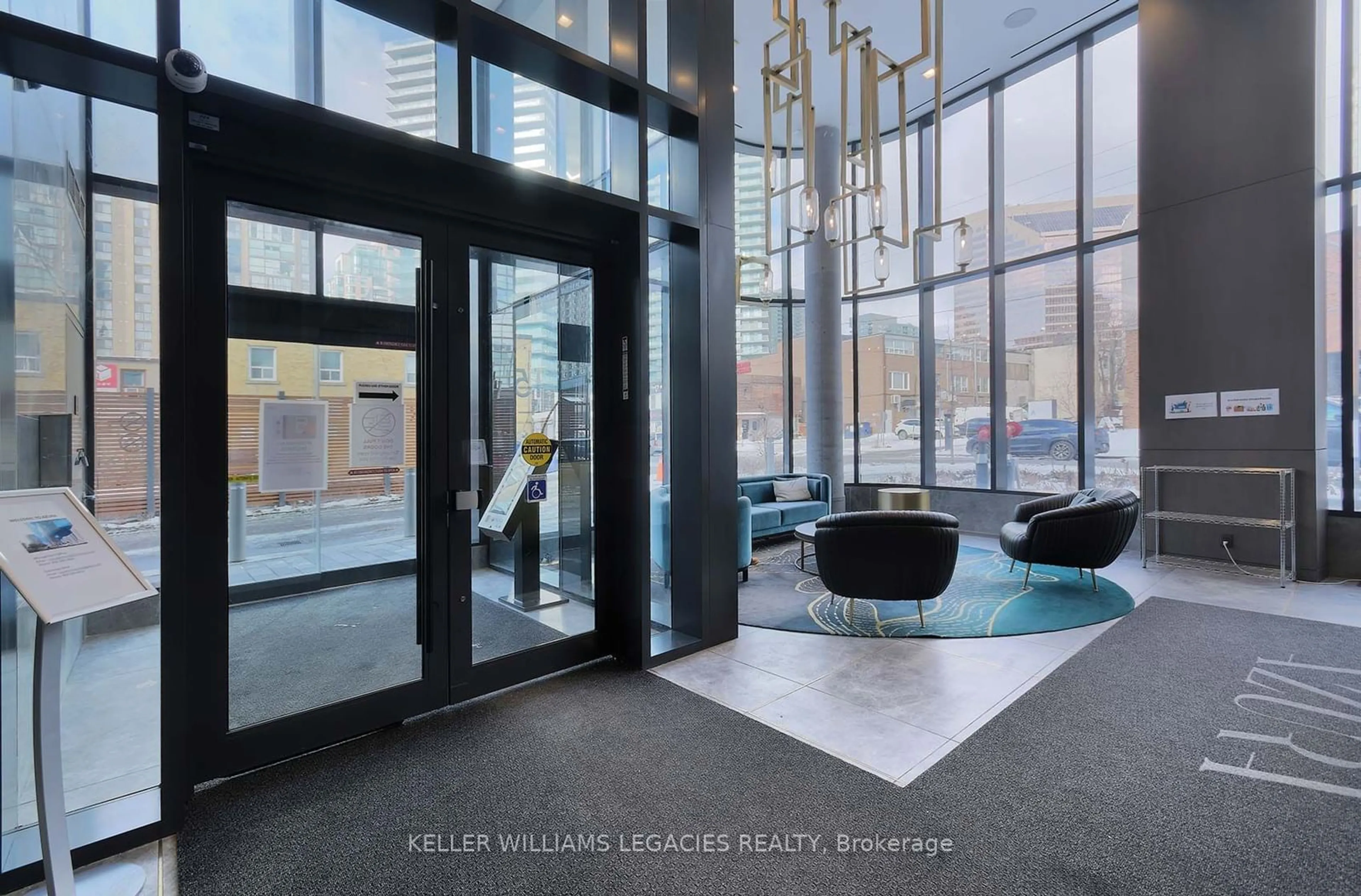 Indoor foyer for 15 Holmes Ave #2109, Toronto Ontario M2N 0L4