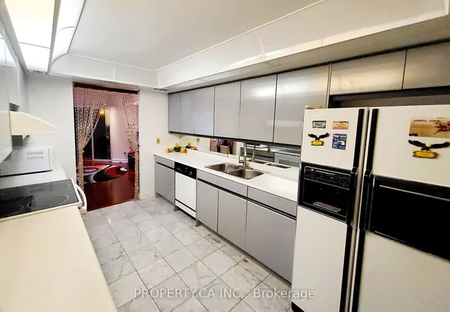 Additional property image - 33 University Ave Unit 1109