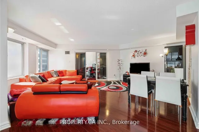 Additional property image - 33 University Ave Unit 1109