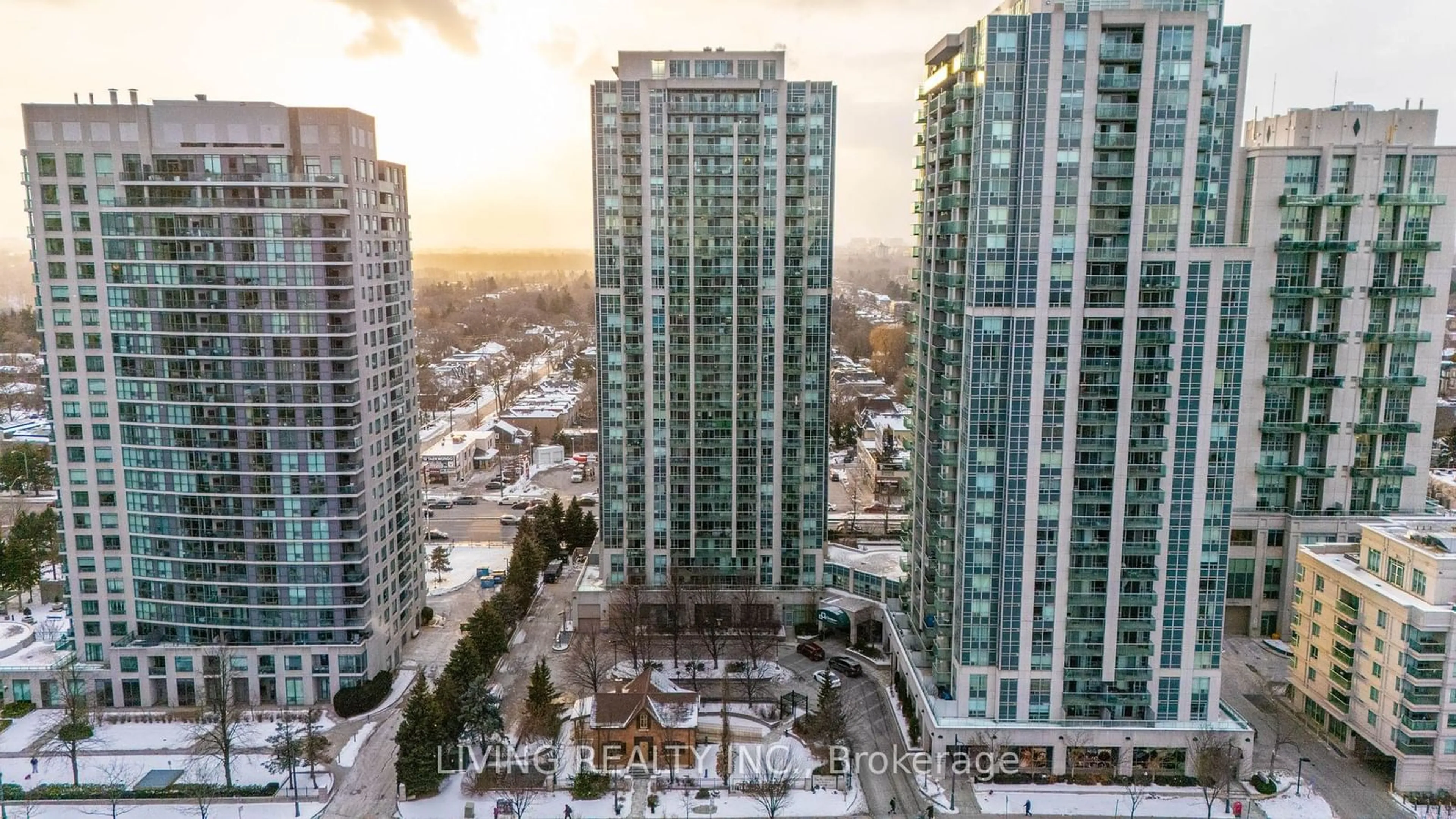 A pic from outside/outdoor area/front of a property/back of a property/a pic from drone, city buildings view from balcony for 18 Harrison Garden Blvd #2208, Toronto Ontario M2N 7J7