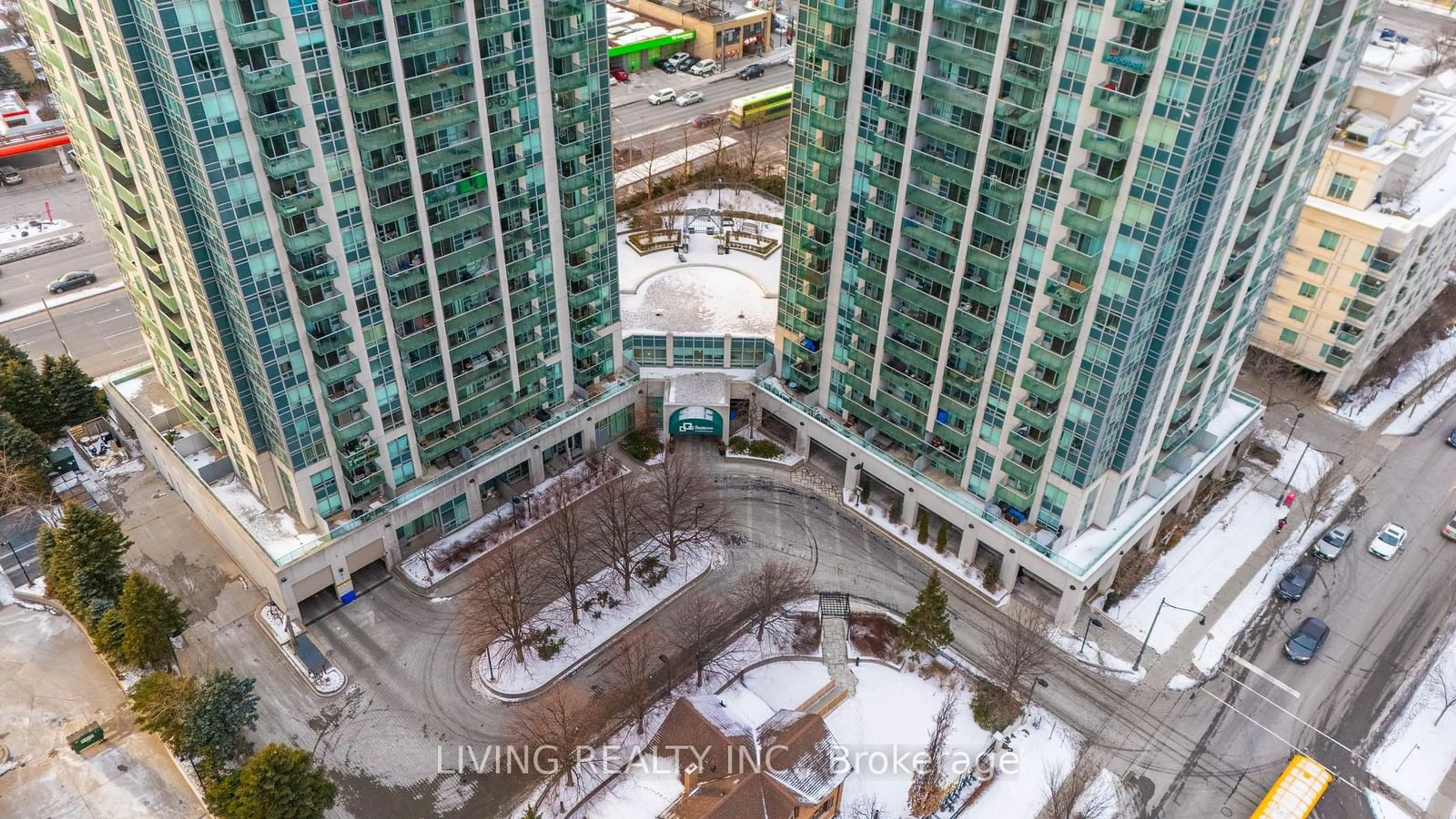 A pic from outside/outdoor area/front of a property/back of a property/a pic from drone, city buildings view from balcony for 18 Harrison Garden Blvd #2208, Toronto Ontario M2N 7J7