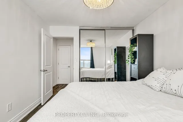 Additional property image - 20 Edgecliff Gfwy Unit 1112