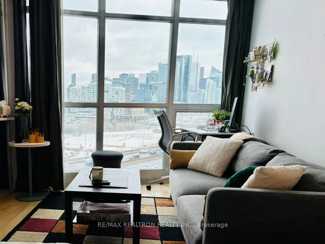 Additional property image - 231 Fort York Blvd Unit 1410