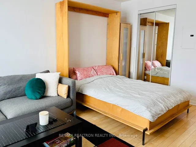 Additional property image - 231 Fort York Blvd Unit 1410