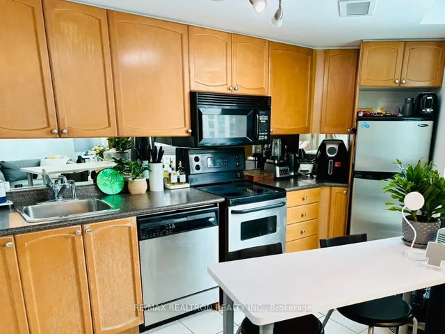 Additional property image - 231 Fort York Blvd Unit 1410