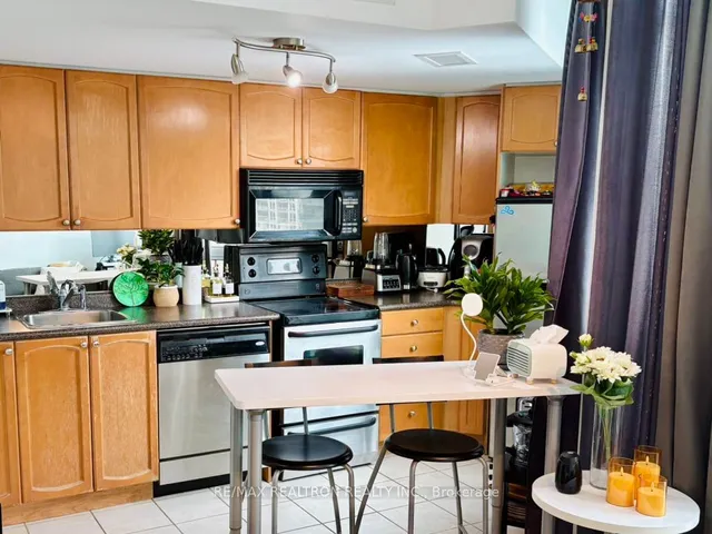 Additional property image - 231 Fort York Blvd Unit 1410