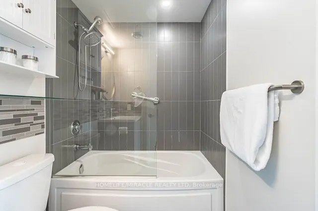 Additional property image - 60 Shuter St Unit PH108