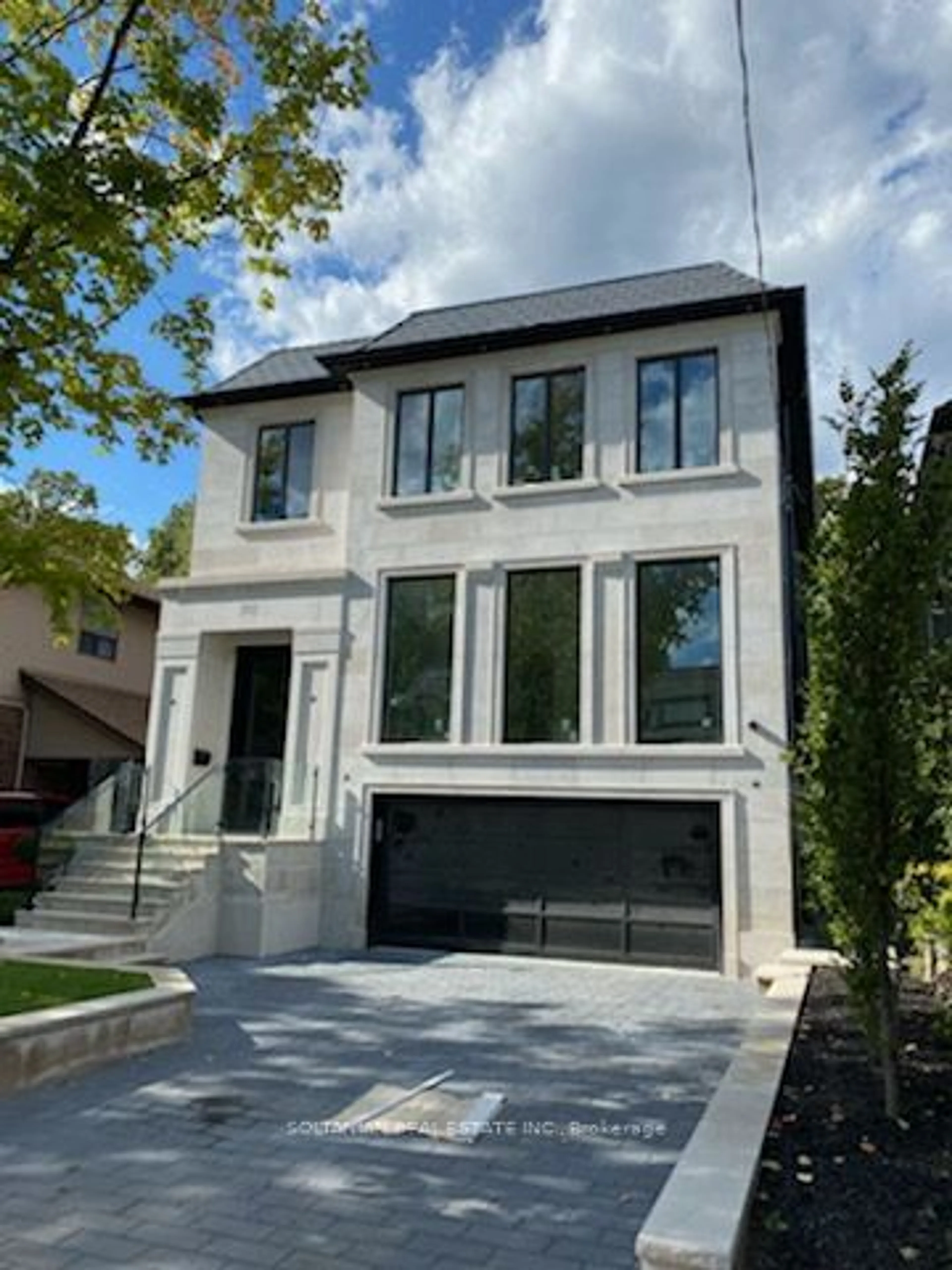 Home with brick exterior material, street for 110 Franklin Ave, Toronto Ontario M2N 1B9