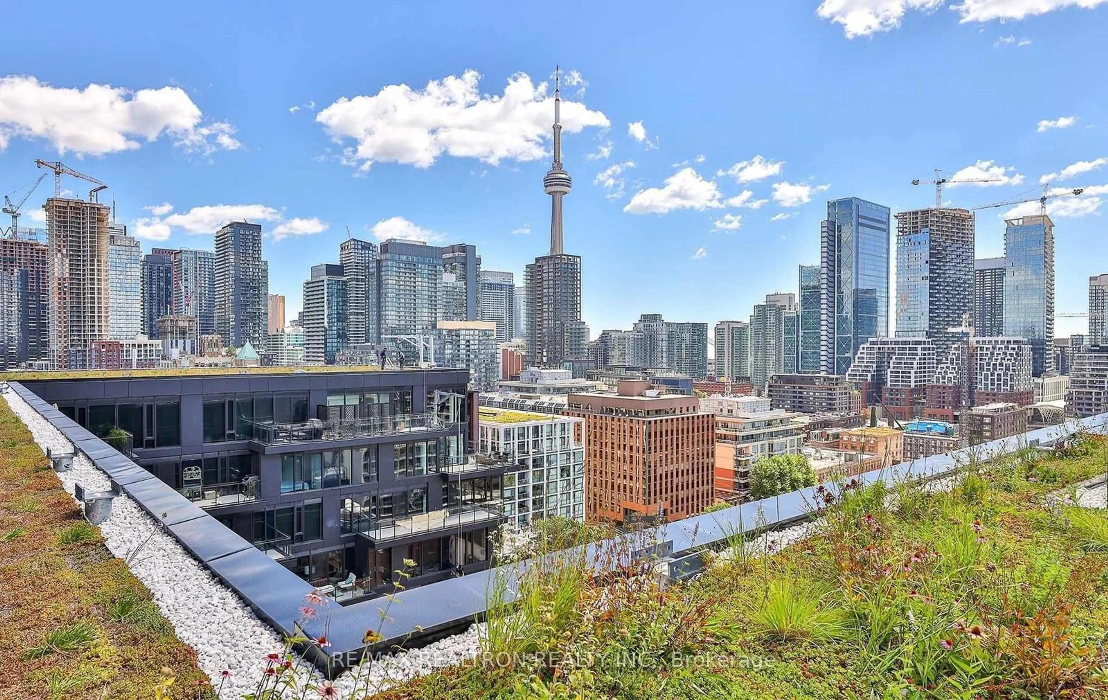 Patio, city buildings view from balcony for 505 Richmond St #419, Toronto Ontario M5V 1Y3