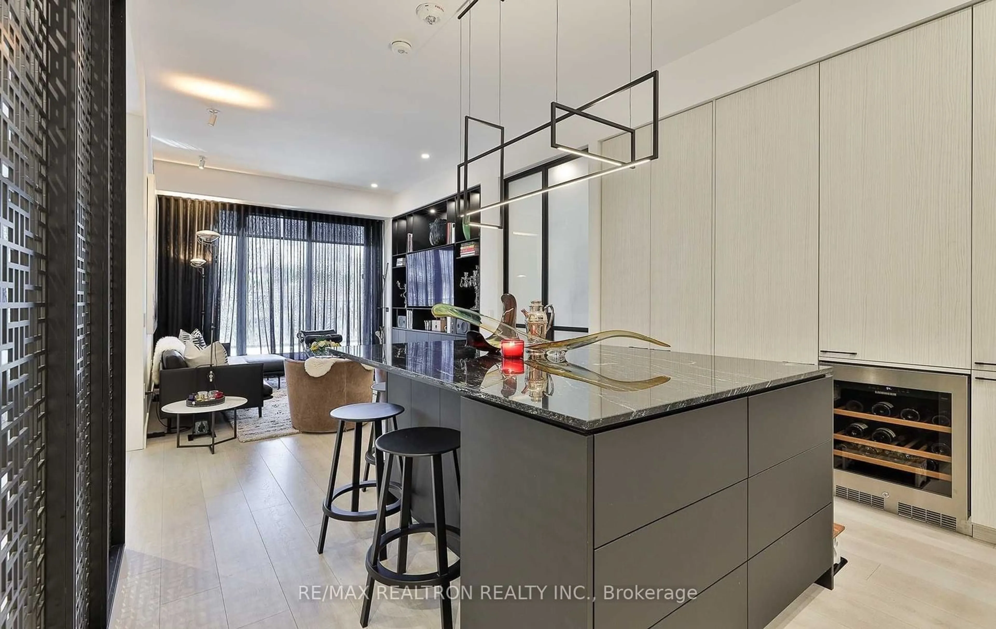 Contemporary kitchen, unknown for 505 Richmond St #419, Toronto Ontario M5V 1Y3