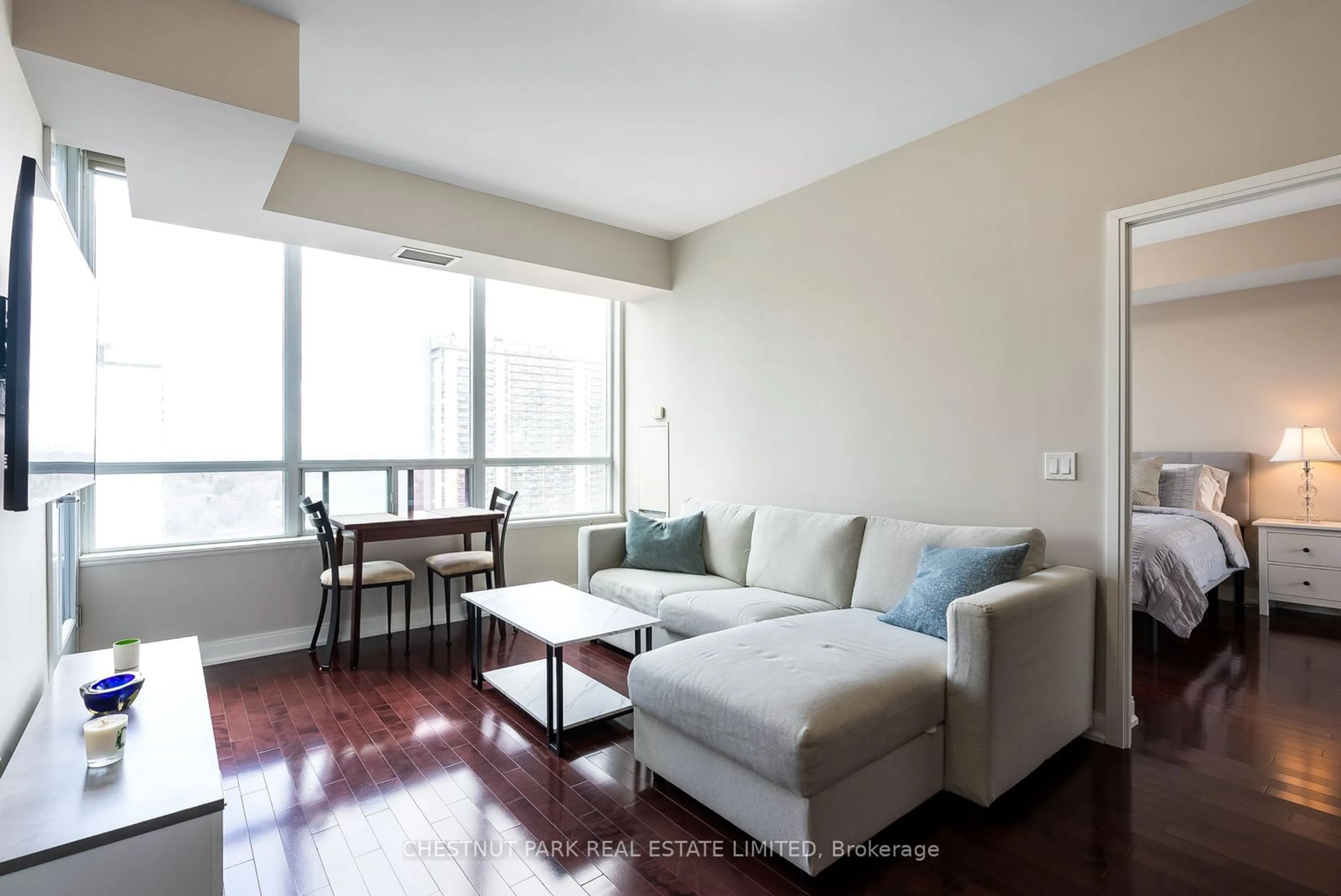 Living room with furniture, unknown for 88 Broadway Ave #1508, Toronto Ontario M4P 0A5