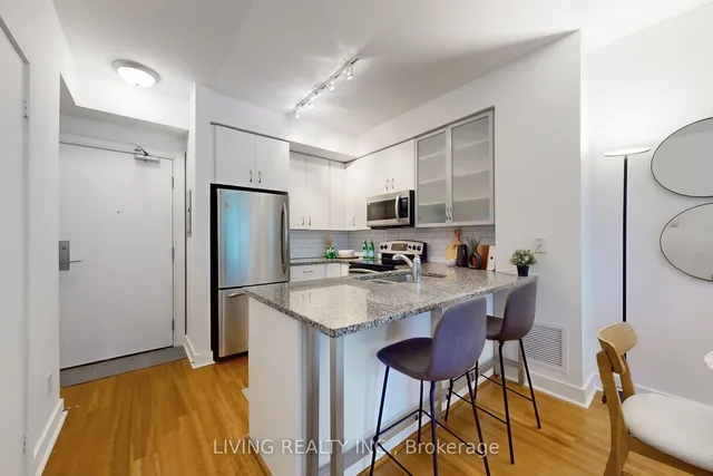 Additional property image - 438 King St Unit 703