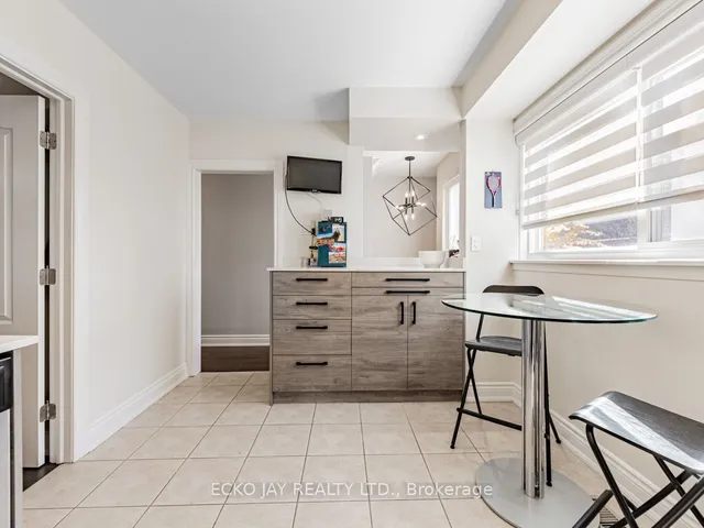 Additional property image - 90 George Henry Blvd Unit 17