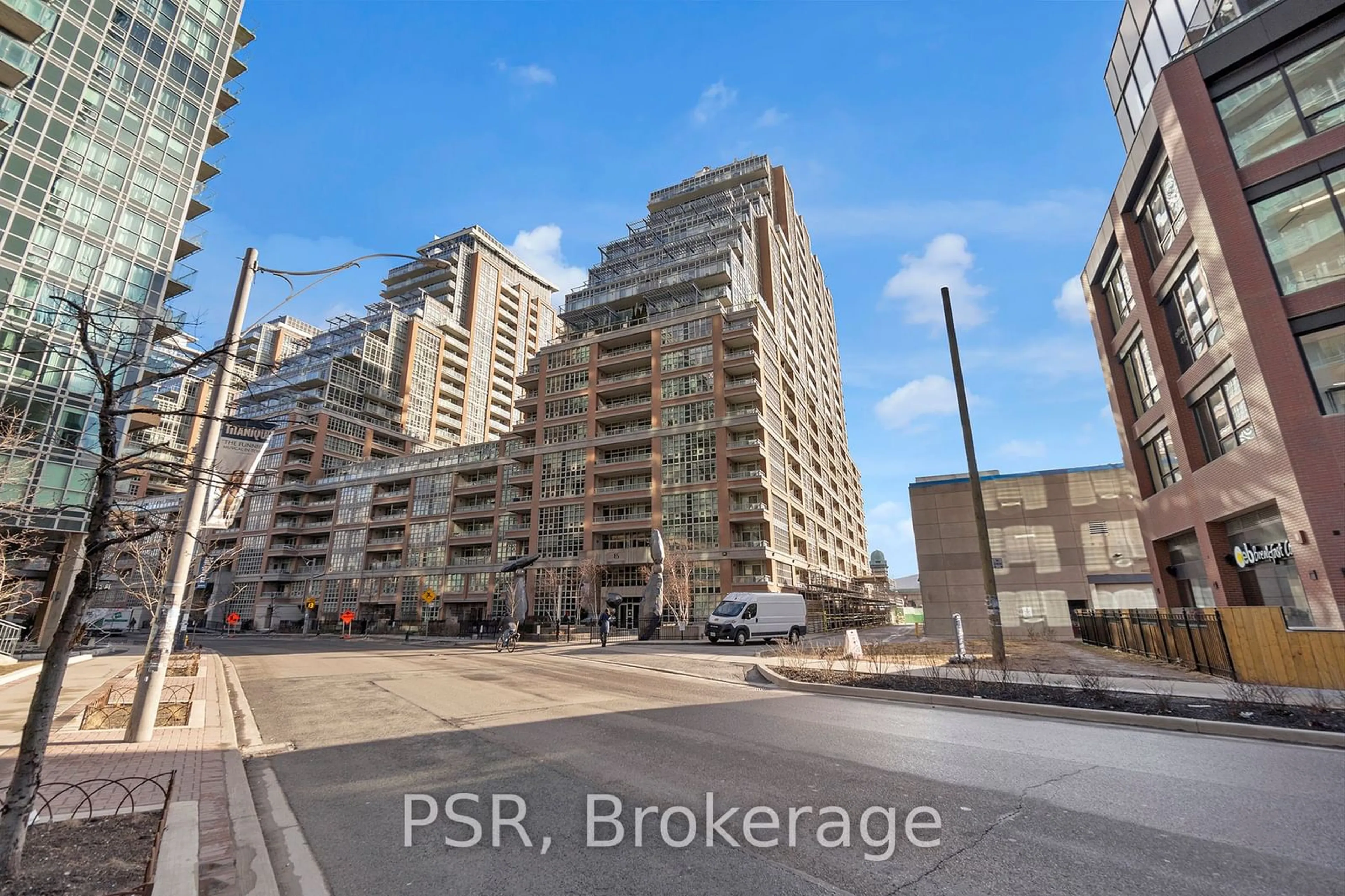 A pic from outside/outdoor area/front of a property/back of a property/a pic from drone, street for 85 East Liberty St #303, Toronto Ontario M6K 3R4