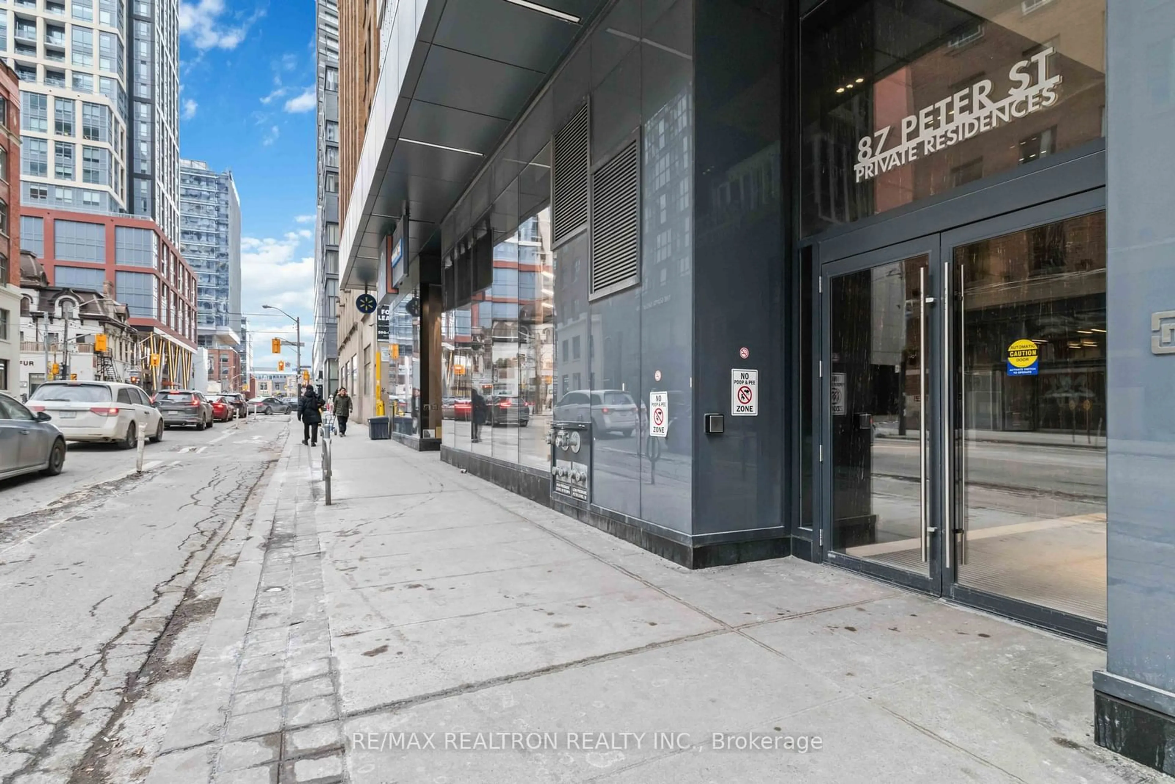 Patio, street for 87 Peter St #3306, Toronto Ontario M5V 0P1