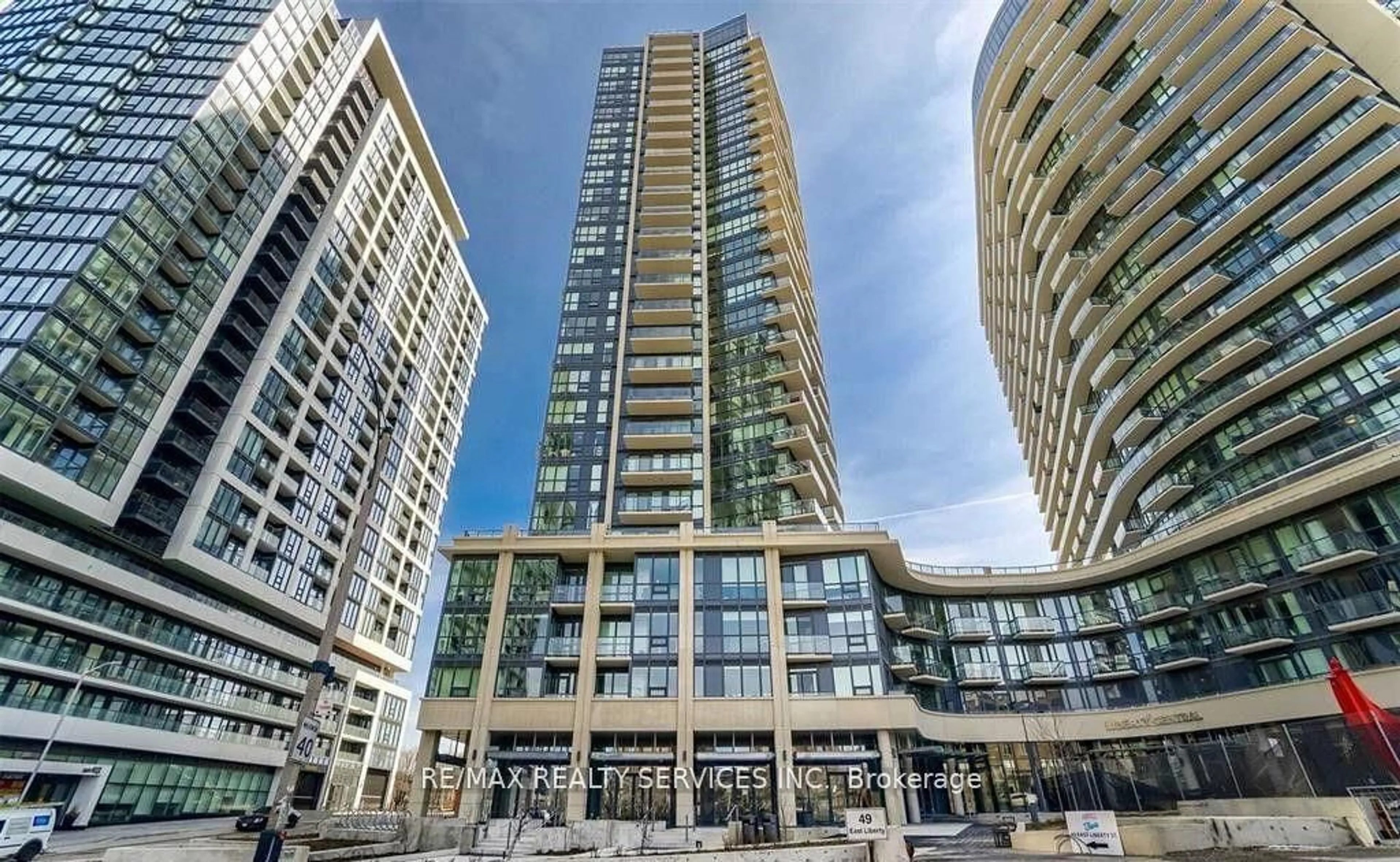 Indoor foyer for 49 East Liberty St #1503, Toronto Ontario M6K 0B2