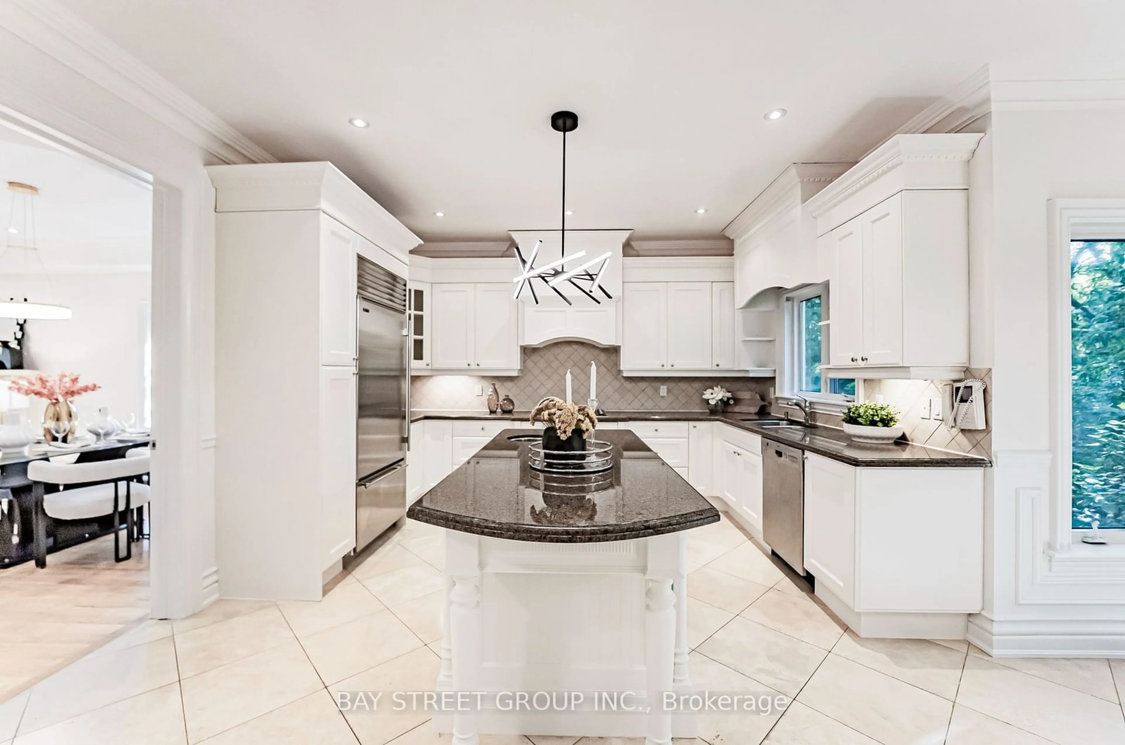 Contemporary kitchen, ceramic/tile floor for 171 Empress Ave, Toronto Ontario M2N 3T7