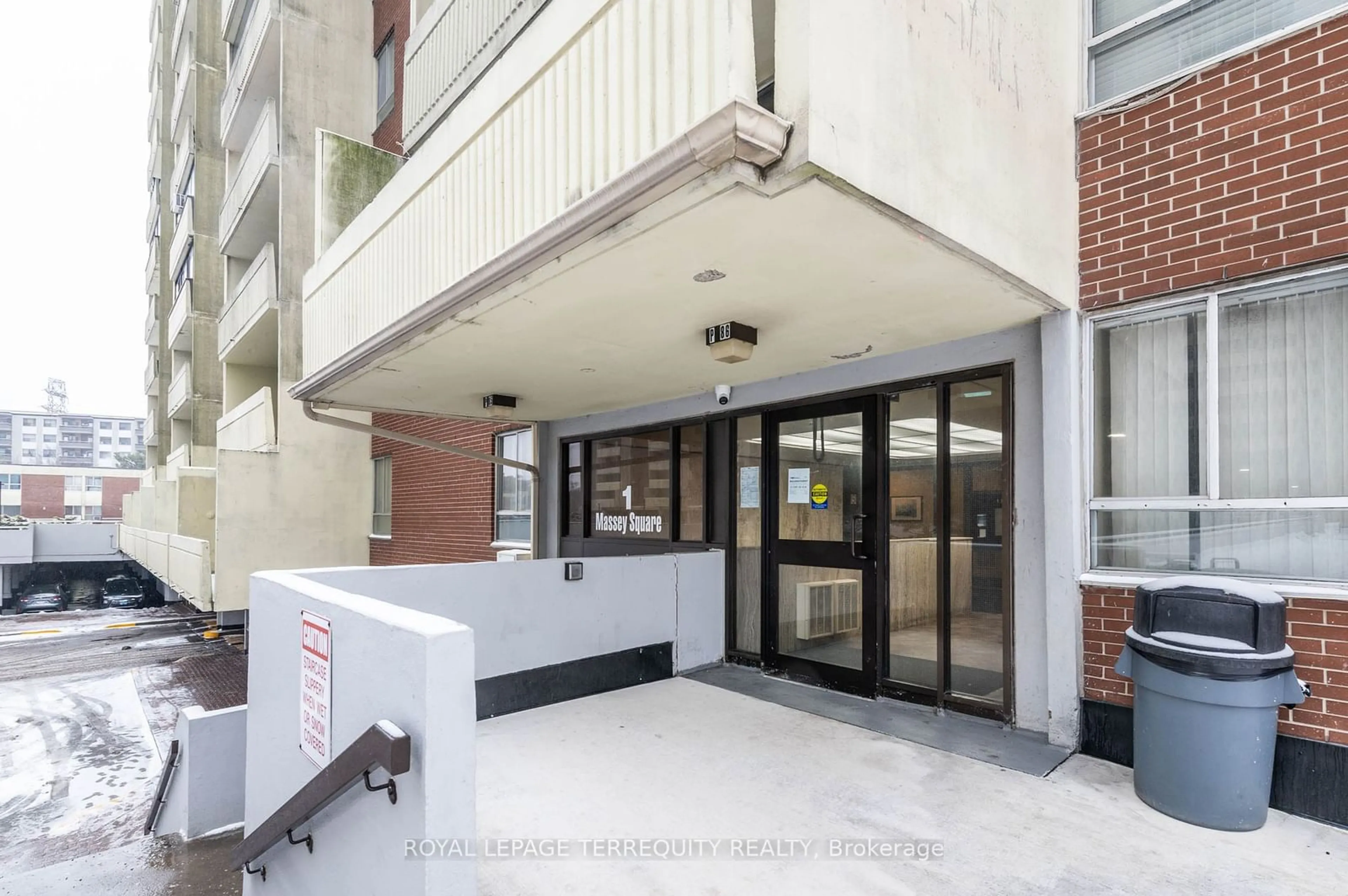 Indoor foyer for 1 Massey Sq #2419, Toronto Ontario M4C 5L4