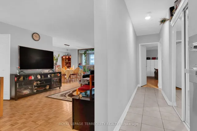 Additional property image - 1 Massey Sq Unit 2419