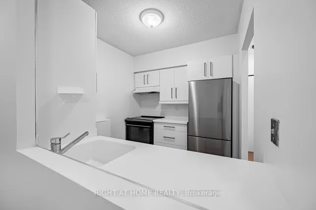 Additional image 12 of 25 Grenville St Unit 405
